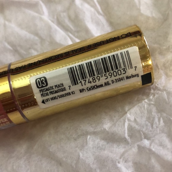 **NWT** Milani Keep It Full NOURISHING LIP PLUMPER in Prismatic Peach 🍑 - Picture 6 of 6